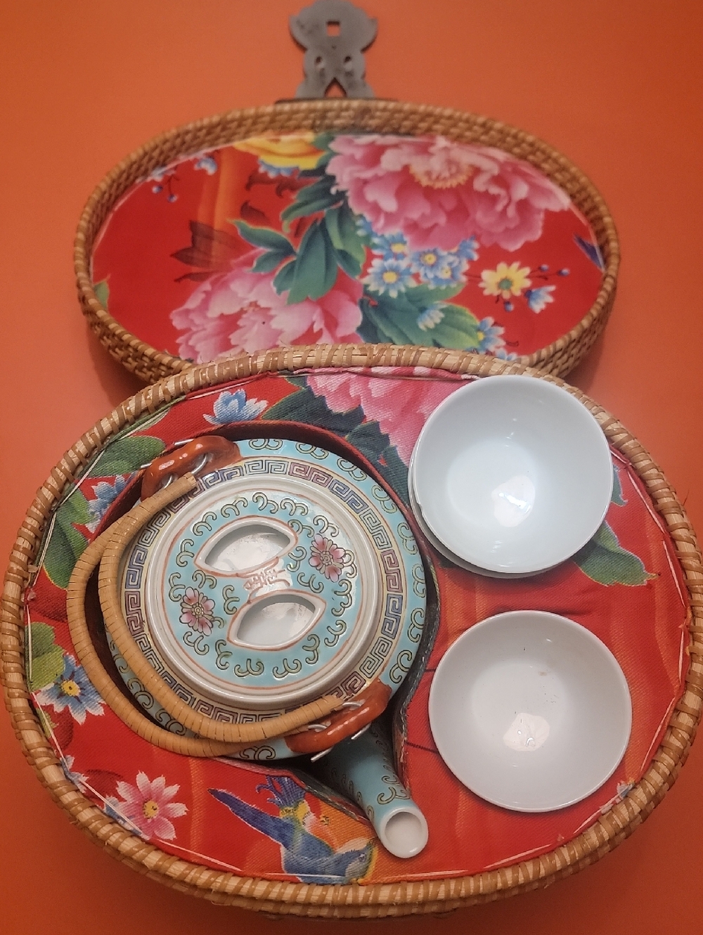 Vintage Chinese Tea Service Set And Wicker Case